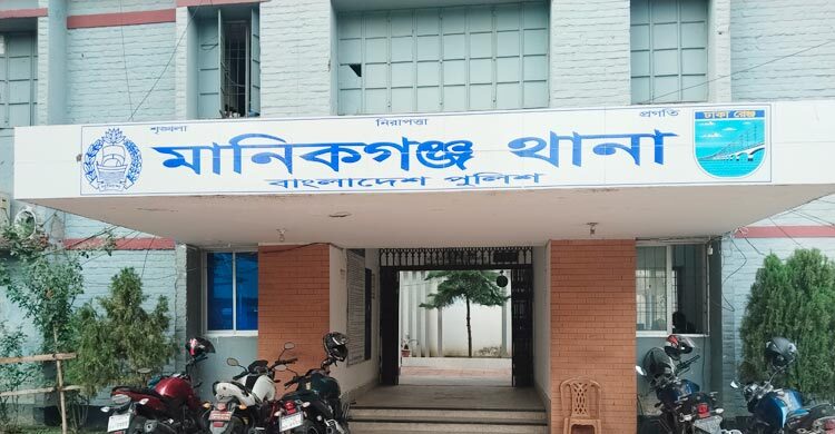 তরুণীকে জোড়পূর্বক মদপান করিয়ে ধর্ষণ, সহযোগিতা করেন বোন